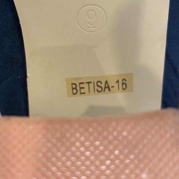 Cape Robbin Mesh Navy Women’s Ankle Side Zip Almond Toe Bootie Sz 9 - Picture 8 of 10